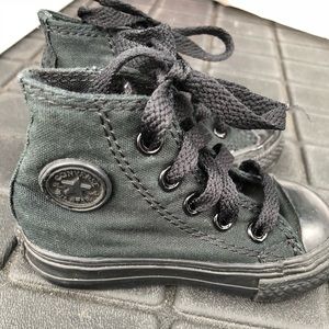Converse Chuck Taylor’s Black High Top Shoes Sz 4